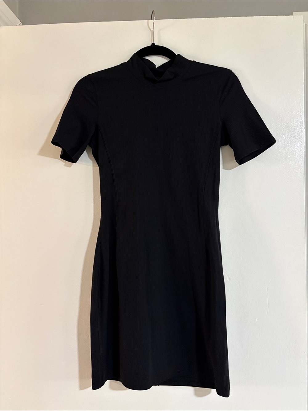 Lululemon Black Short-Sleeve Mock Neck Ribbed Align Dress Classic Women's Dress